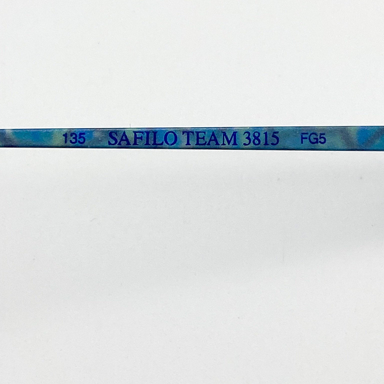 Blue frame with 'Safilo Team' text on a white background